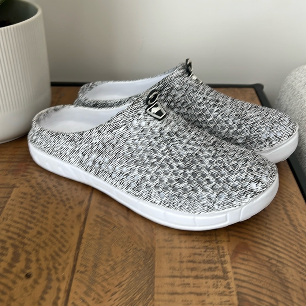 Kauai Mesh Breathable Anti-Slip Clog